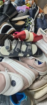 ВЫСТАВОЧНАЯ ОБУВЬ MIX 39 зл/КГ