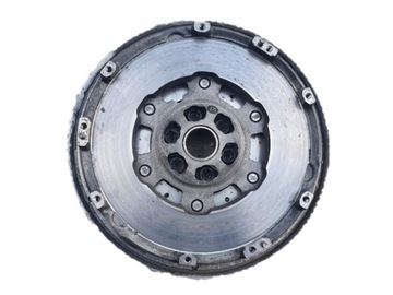 NISSAN OE 123104345R KOLO SETRVAČNÍK