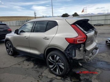 Volvo XC40 2024 Volvo XC 40 2024 r., 2,0L PLUS 2.0 Benzyna 247KM, zdjęcie 5