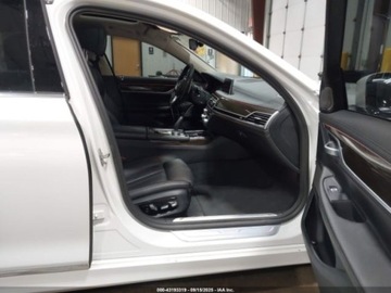 BMW Seria 7 G11-G12 2020 BMW Seria 7 740i xDrive 2020 3.0l 3.0 Benzyna 335KM, zdjęcie 9