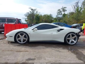 Ferrari 2017 Ferrari 488 GTB 2017 3.9l 3.9 Benzyna 660KM, zdjęcie 2