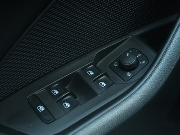 Skoda Octavia IV Scout 1.5 TSI ACT 150KM 2022 Skoda Octavia 1.5 TSI, Salon Polska, zdjęcie 17