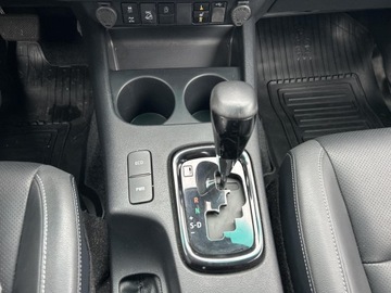 Toyota Hilux VIII Podwójna kabina Facelifting 2.8 D-4D 204KM 2023 Toyota Hilux 2.8 D-4D Double Cab Invincible 4x4 To, zdjęcie 16