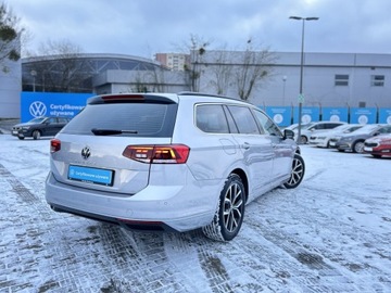 Volkswagen Passat B8 Variant Facelifting 1.5 TSI EVO 150KM 2022 Volkswagen Passat Podgrzewane Fotele | APP | Czujn, zdjęcie 31