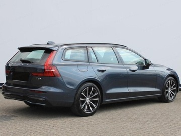 Volvo V60 II  2025 VOLVO V60 T6 AWD Plug-In Hybrid Plus Dark Combi (398 KM) 2025, zdjęcie 4