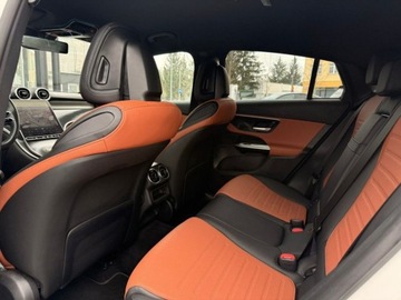 Mercedes GLC C254/X254 SUV 2.0 200 MHEV 204KM 2024 Mercedes-Benz GLC 4Matic Coupe rej 2025 AMG Line Night Digital Light salon, zdjęcie 5