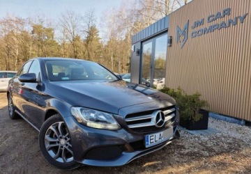 Mercedes Klasa C W205 Limuzyna 180 156KM 2016 Mercedes-Benz Klasa C Mercedes-Benz Klasa C 1.6 Benzyna 156KM, zdjęcie 1