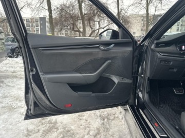 Skoda Octavia IV RS Kombi 2.0 TDI SCR 200KM 2022 Skoda Octavia RS 2.0TDI 200KM, Hak, HEAD-UP, Matri, zdjęcie 10