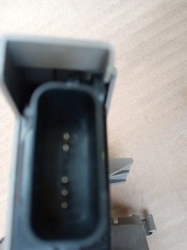 KIA CEED III ZÁMEK DVEŘE LEVÝ PŘEDNÍ 5PIN