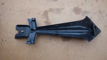 Крепление пластины Triumph Daytona 675