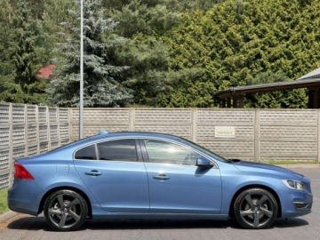 Volvo S60 II Sedan Facelifting 2.0 D3 DRIVE-E 150KM 2015 Volvo S60 2,0D3 150KM Lift/Ledy/Navi/Xenony/Alu18, zdjęcie 28