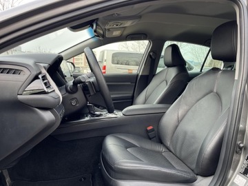 Toyota Camry IX Sedan 2.5 Hybrid Dynamic Force 218KM 2023 Toyota Camry 2.5 Hybrid Executive CVT, zdjęcie 9