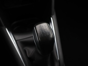 Peugeot 208 I Hatchback 5d Facelifting 1.2 PureTech 110KM 2018 Peugeot 208 1.2 PureTech, Salon Polska, zdjęcie 18