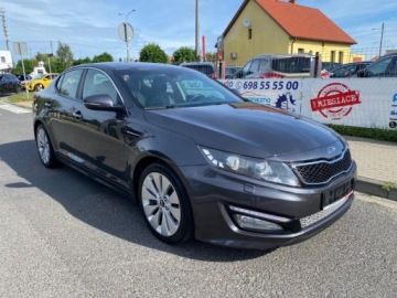 Kia Optima I Sedan 1.7 VGT CRDi 136KM 2013 Kia Optima LEDY AUTOMAT NAWIGACJA KLIMATYZACJA SKORY PARKTRONIC INFINITY, zdjęcie 2