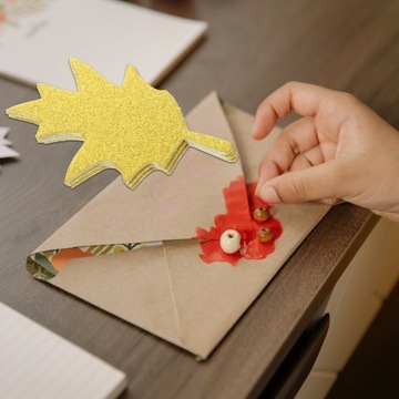 ДЕКОРАТИВНАЯ БУМАГА ЛИСТЬЯ КЛЕНОВЫЕ ЛИСТЬЯ МАЛЕНЬКИЕ ОСЕНЬ