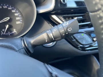 Toyota C-HR I Crossover Facelifting 1.8 Hybrid 122KM 2023 Toyota C-HR 1.8 Hybrid GPF Comfort, zdjęcie 29