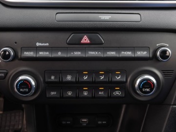 Kia Sportage IV SUV Facelifting 1.6 GDI 132KM 2018 Kia Sportage 1.6 GDI, Salon Polska, Serwis ASO, zdjęcie 12