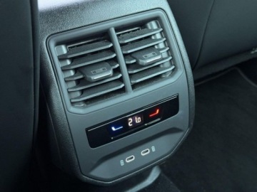 Cupra Formentor Crossover 1.5 TSI 150KM 2023 Cupra Formentor 1.5 TSI 150 DSG, Serwis ASO, Gwarancja, FV23, Bogate Wypos, zdjęcie 25