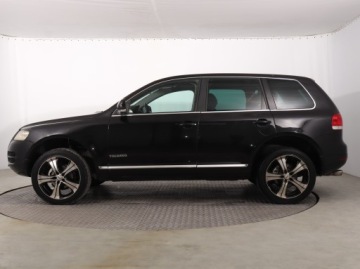 Volkswagen Touareg I 2.5 R5 TDI 174KM 2005 VW Touareg 2.5 R5 TDI, 171 KM, 4X4, Automat, zdjęcie 2
