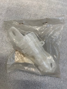 GRANDIS VÝZTUHA NÁRAZNÍKU PŘEDNÍ PRAVÝ MR996570 OE