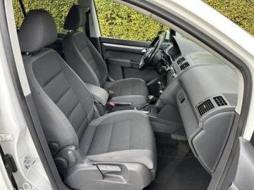 Volkswagen Touran II 1.6 TDI 105KM 2010 Volkswagen Touran Automat 7-miejsc Oryginał, zdjęcie 16