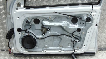 DVEŘE PRAVÉ LEVÉ PŘEDNÍ VW GOLF IV 4 HB PĚTIDVEŘOVÝ LB7Z MECHANIZMUS