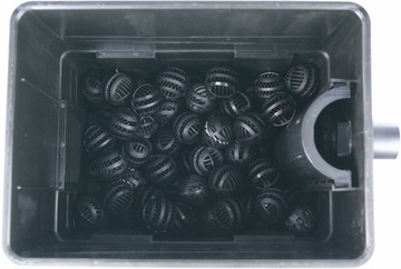 Фильтр для пруда AquaNova NUB-9000 с УФ-лампой мощностью 11 Вт.