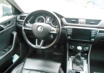 Skoda Superb III Liftback 1.8 TSI 180KM 2016 Skoda Superb Skoda Superb III LaurinampKlement, zdjęcie 11