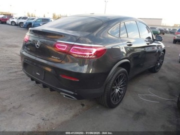 Mercedes GLC C254/X254 2023 Mercedes-Benz GLC 300 Coupe 4Matic 2023 2.0l 2.0 Benzyna 255KM, zdjęcie 2