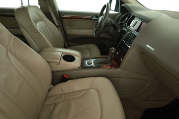 Audi Q7 I SUV 3.0 TDI quattro 233KM 2007 Audi Q7 3.0 TDI , 229 KM, 4X4, Automat, 7 miejsc, zdjęcie 6