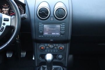 Nissan Qashqai I Crossover Facelifting  1.6 117KM 2013 Nissan Qashqai+2 1.6 i, 7 miejsc, Skóra, Navi, zdjęcie 11