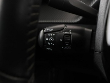 Peugeot 2008 II SUV 1.2 PureTech 130KM 2020 Peugeot 2008 1.2T Benzyna Allure Tempomat, zdjęcie 30