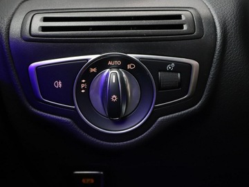 Mercedes GLC C253 2020 Mercedes GLC 300 FV23% PHEV 300e 4matic skóra, zdjęcie 37