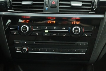 BMW X4 G01 xDrive20i 184KM 2015 BMW X4 xDrive20i, Salon Polska, 4X4, Automat, zdjęcie 9