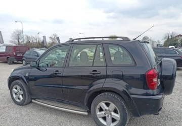 Toyota RAV4 II 2.0 16V D-4D 116KM 2005 Toyota RAV4 Toyota RAV4 2.0 Diesel 116KM, zdjęcie 2