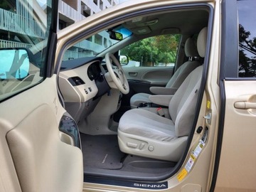 Toyota Sienna III 3.5 V6 266KM 2011 TOYOTA SIENNA 3.5 V6 266KM, Automat, 1 właściciel od 12 lat,7 Miejsc, zdjęcie 3