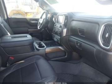 Chevrolet Silverado II 2021 Chevrolet Silverado 1500 Short Bed Lt Trail Boss 2021 5.3l 5.3 Benzyna, zdjęcie 9