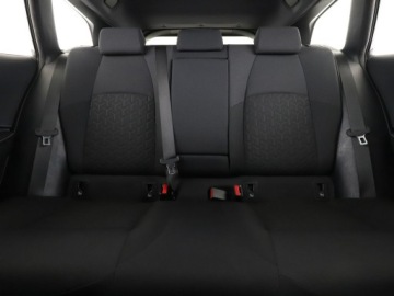 Suzuki Swace Kombi 1.8 Hybrid 122KM 2022 Suzuki Swace Comfort+ hybryda grzane fotele kamera, zdjęcie 17