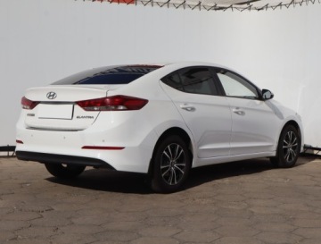 Hyundai Elantra VI Sedan 1.6 MPI 128KM 2016 Hyundai Elantra 1.6 CVVT, Salon Polska, zdjęcie 4