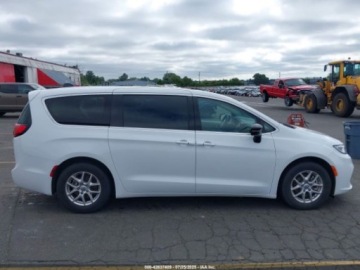 Chrysler Pacifica II 2024 Chrysler Pacifica Touring L 2024 3.6 Benzyna 287KM, zdjęcie 6