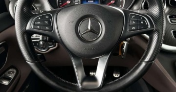 Mercedes Klasa V W447 Długi Facelifting 2.0 300d 237KM 2023 Mercedes-Benz Klasa V V300d AMG Line Dlugi 7 miejsc Kamera360 Tempomat Naw, zdjęcie 13