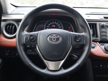 Toyota RAV4 IV MPV D-4D 125 124KM 2015 Toyota RAV 4 2.0 D-4D, Salon Polska, 4X4, Skóra, zdjęcie 14