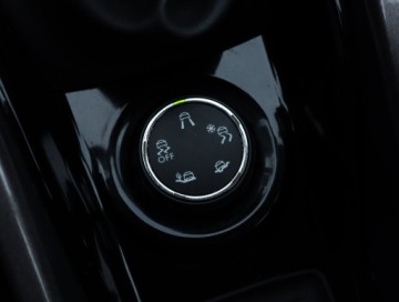 Peugeot 2008 I SUV 1.2 PureTech 110KM 2015 Peugeot 2008 1.2 PureTech, Salon Polska, zdjęcie 15