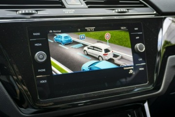 Volkswagen Touran III 1.5 TSI EVO 150KM 2024 Volkswagen Touran Highline 1.5 TSI EVO 150 KM DSG, zdjęcie 23