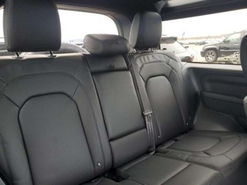 Land Rover Defender IV (L663) 2024 Land Rover Defender 2024, 3.0L, 4x4, 90 S, od ubezpieczalni 3.0 Benzyna, zdjęcie 9