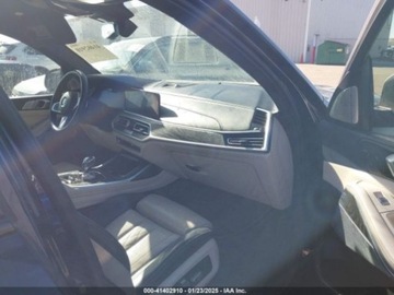 BMW X7 2021 BMW X7 2021 BMW X7 M50I 4.4 Benzyna 523KM, zdjęcie 9