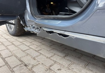 BMW Seria 2 G42-U06 Active Tourer 1.5 218i 136KM 2023 BMW Seria 2 Active Tourer Luxury Line 2023r czarna skora LED navi kamera, zdjęcie 11