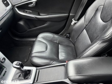 Volvo V40 II Hatchback Facelifting 2.0 D3 150KM 2018 Volvo V40 Volvo V40 D3 Inscription 2.0 Diesel 150KM, zdjęcie 29