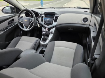 Chevrolet Cruze Sedan 1.6 i 113KM 2009 Chevrolet Cruze 1,6 113 KM LS, zdjęcie 24