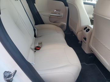 Mercedes GLA II 2022 Mercedes-Benz GLA 250 2022 2.0l 2.0 Benzyna 221KM, zdjęcie 11